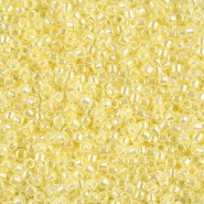 Miyuki delica beads 10/0 - Lined crystal pale yellow luster DBM-232